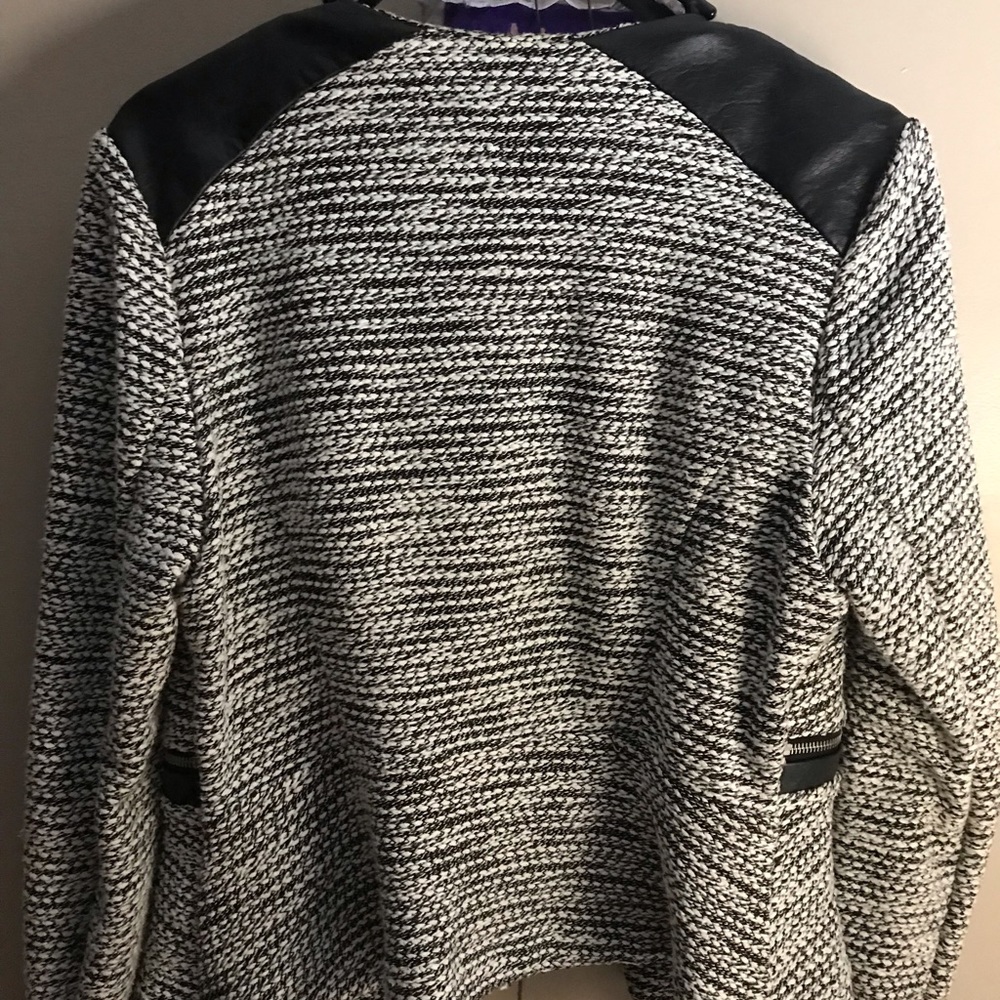 Jacket - Picture 3 of 5